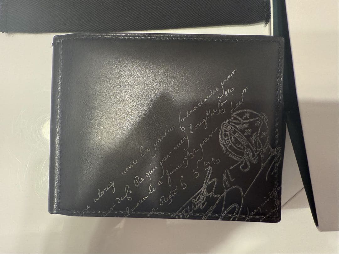 ベルルッティ マネークリップ財布 白印字