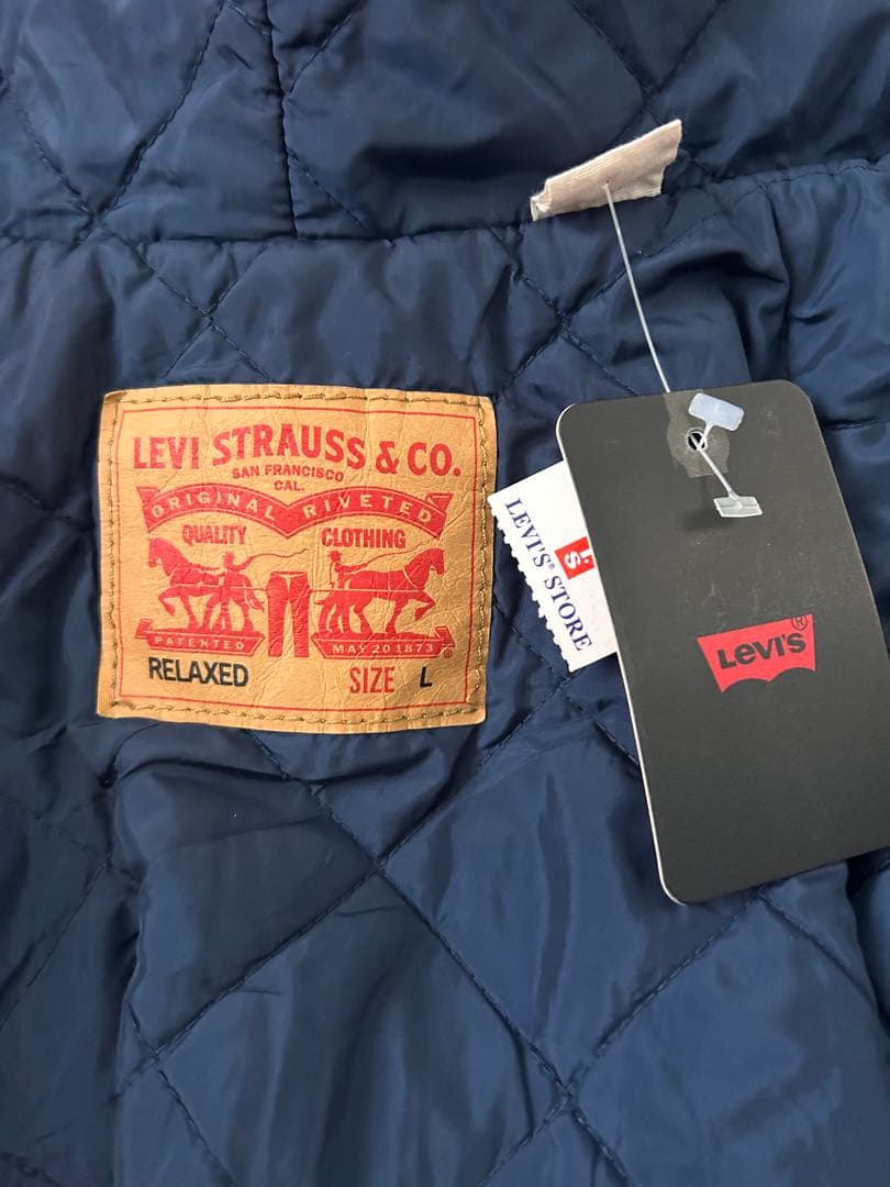 新品　Levi's デニムアクティブジャケット　L sizeリーバイス　ブルゾン