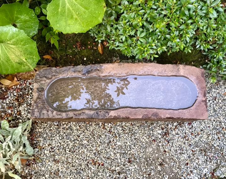 【天然自然石四方角水鉢・舟型石・蹲】造園水石飾り石ガーデニングバードバス箱庭