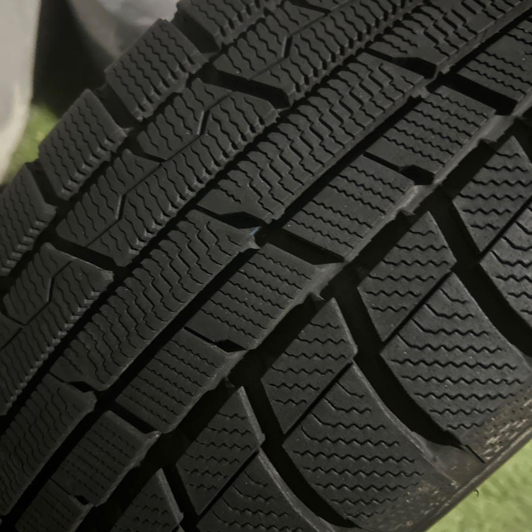 美品トーヨータイヤ　TOYO 2023 215/60r16 スタッドレス　3ヶ月