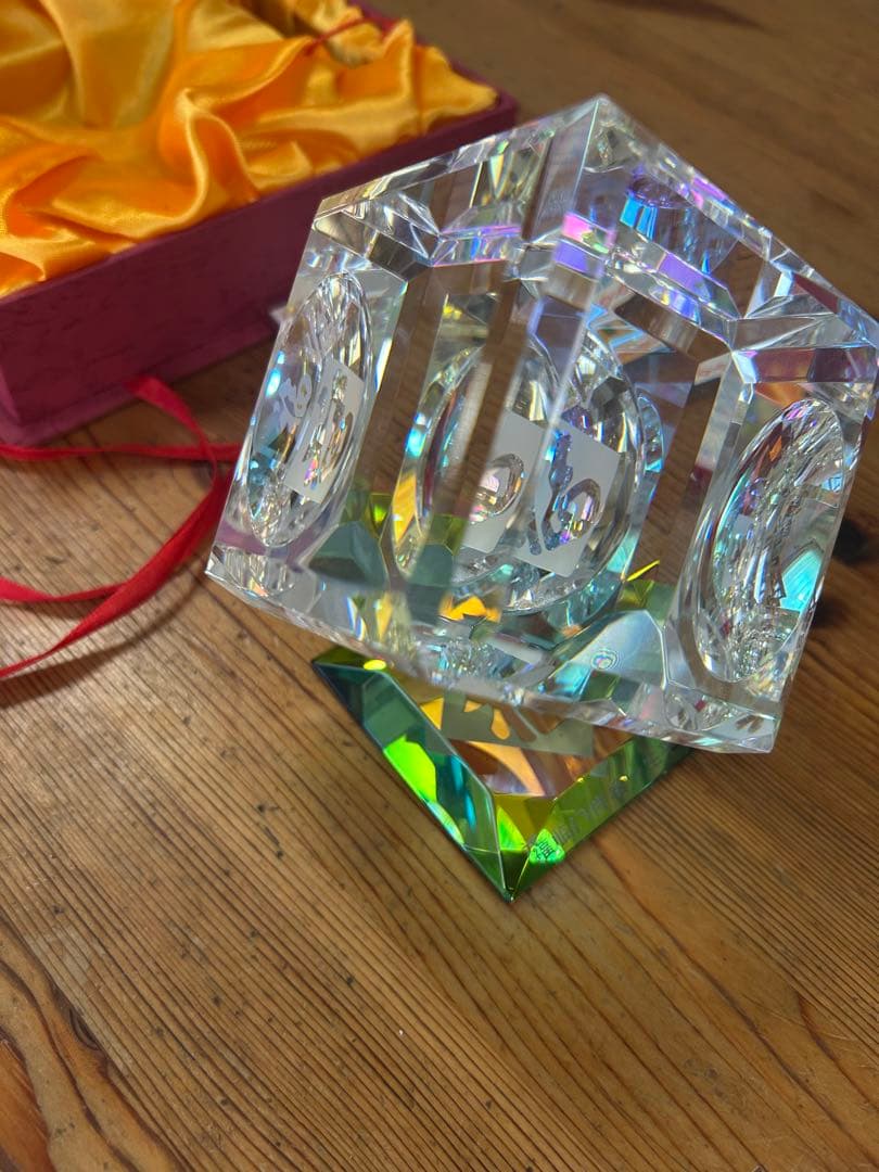 福禄寿クリスタルオブジェ　上海宝和水晶工芸　溶練水晶の置物　鑑定書付き