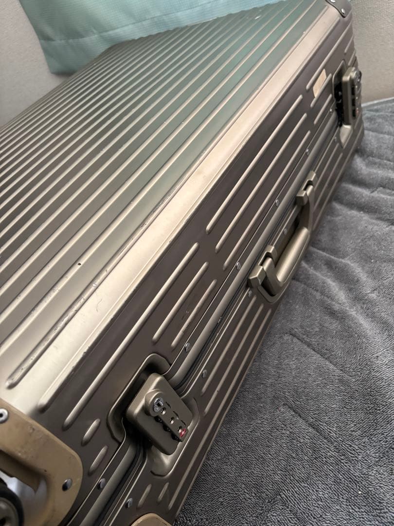 RIMOWA スーツケース