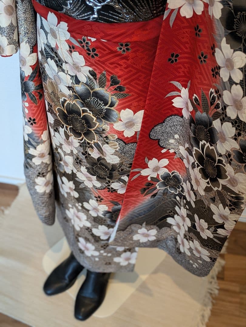 振袖フルセット 身丈162裄65.5 豪華振袖 金彩 赤 黒 逸品 成人式