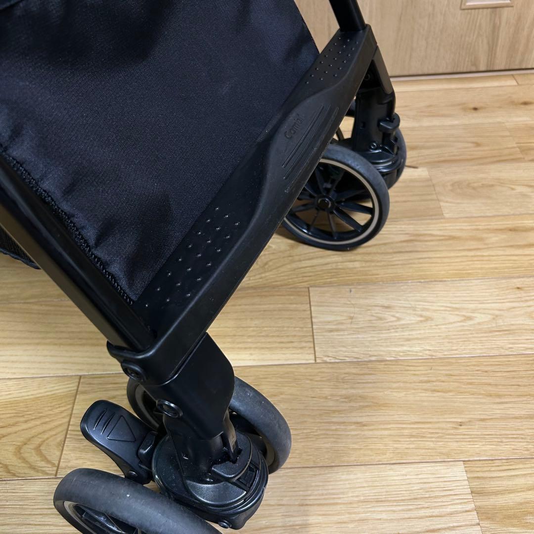 combi コンビ　スゴカルα 4キャス compact エッグショック HT