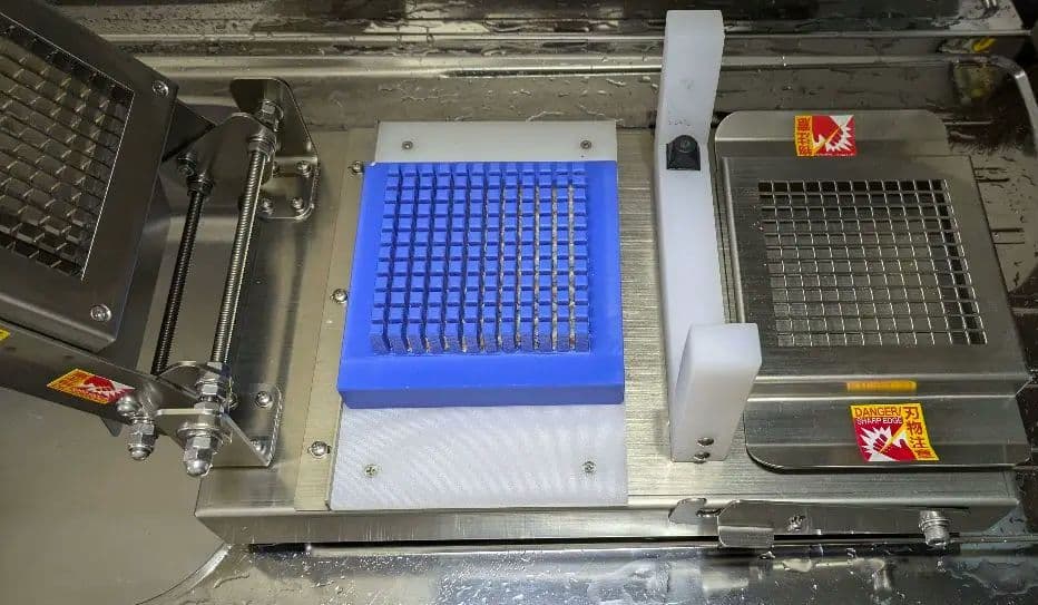 【10％OFF】業務用食パン角切りマシン（ラスク等に）