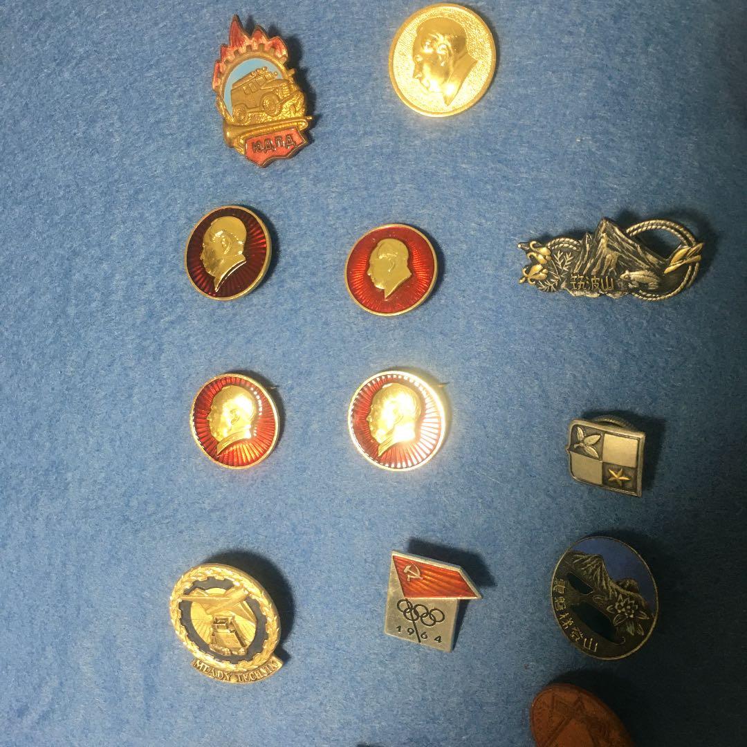 ピンバッチとキーホルダー／コレクション