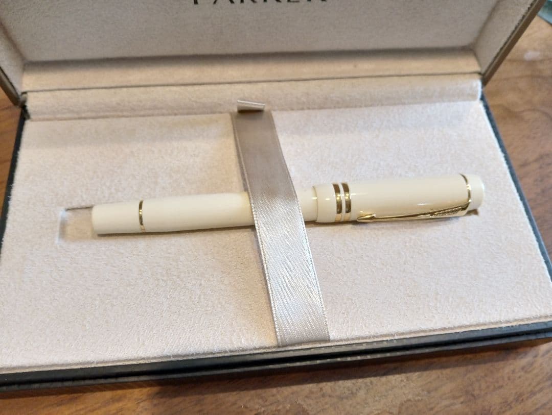 パーカー　デュオフォールド　ホワイト　F