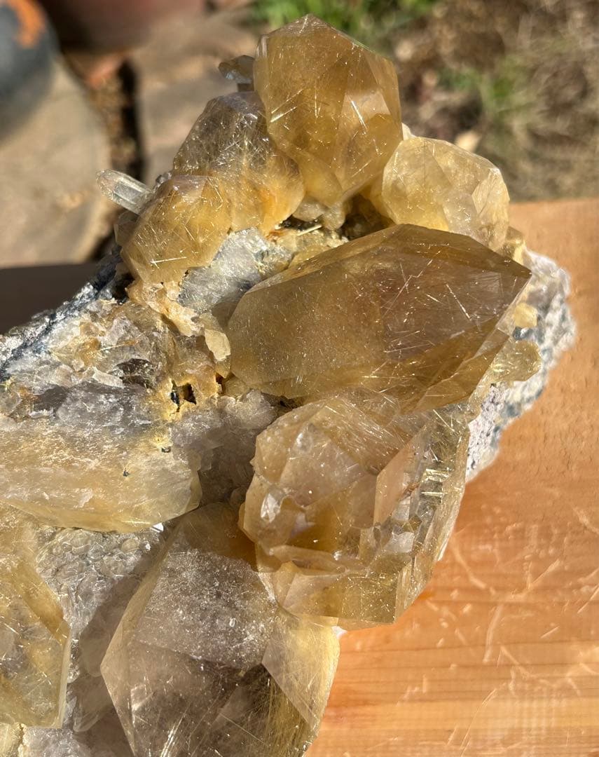 水晶　ルチルクォーツ原石　希少価値3.1kg‼️168万→98万→