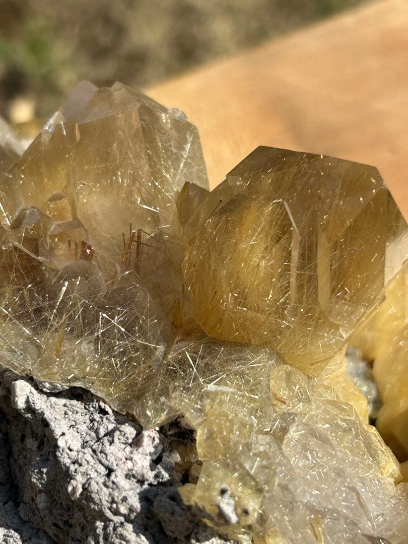 水晶　ルチルクォーツ原石　希少価値3.1kg‼️168万→98万→