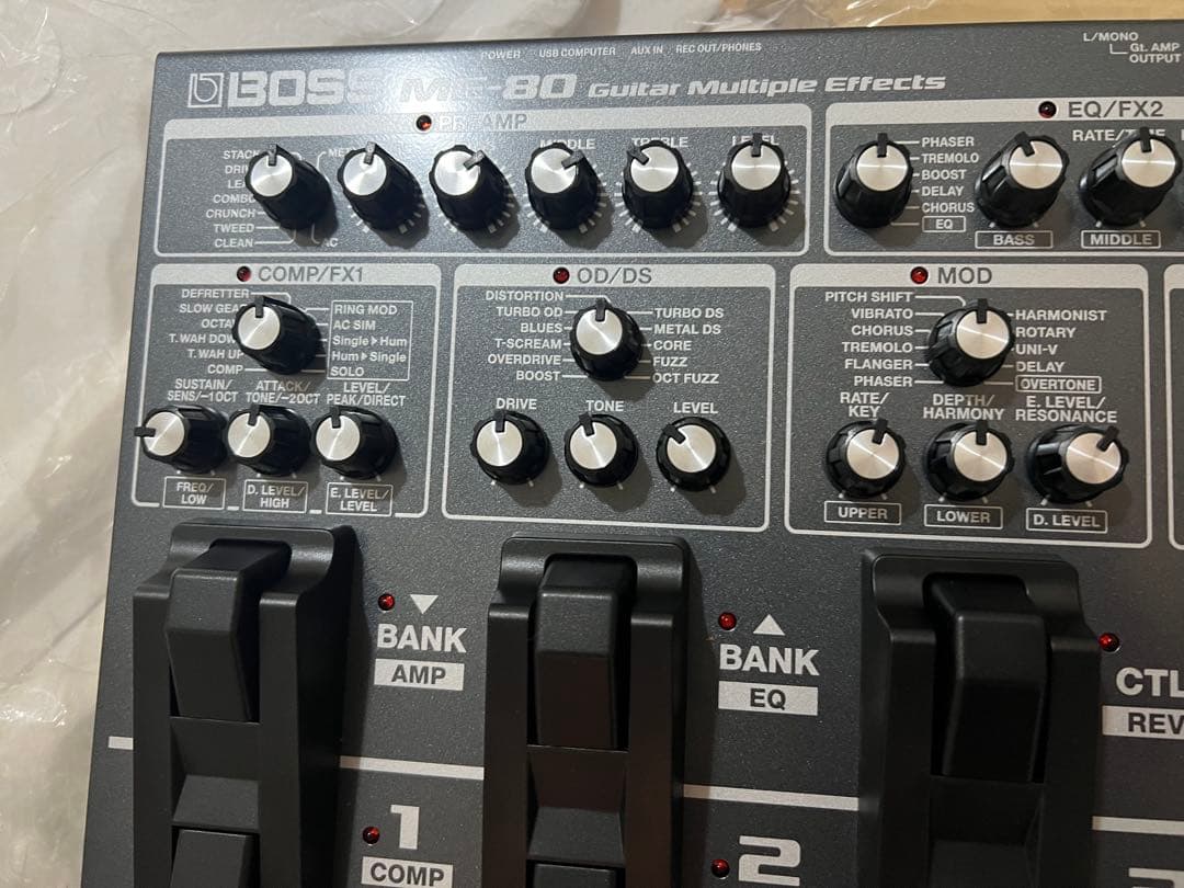 BOSS ME-80ギター用マルチエフェクター