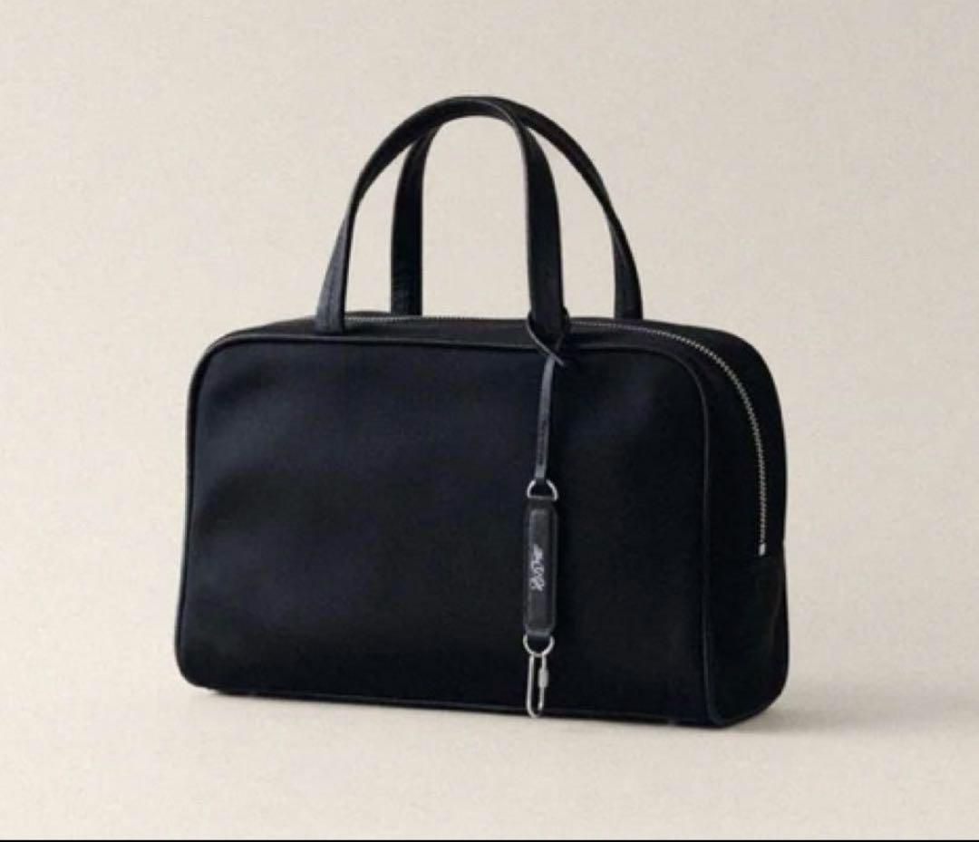 TOUT Y EST ナイロンスモールバック