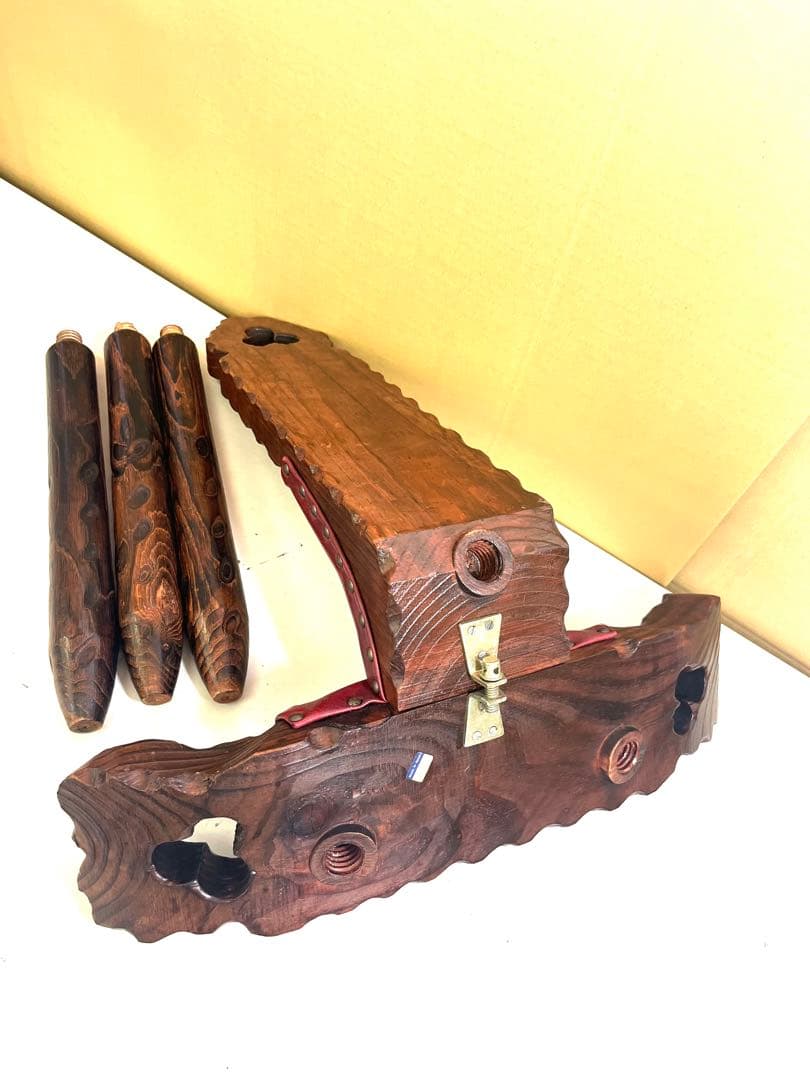 J58 シェファードチェア　木製　椅子　アンティーク　スペイン　３本脚