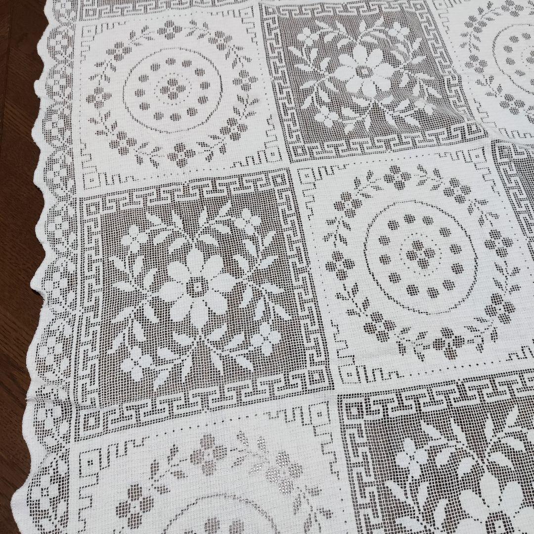 レースのテーブルクロス　インテリア敷物　レースクロス　152 x 120