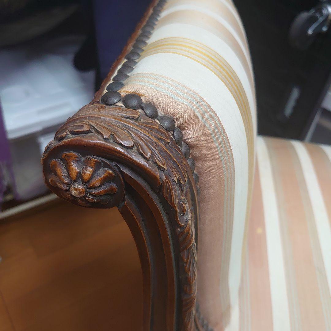 長椅子 ロココ アンティーク 鋲 高級 頑丈 難 チェア 存在感