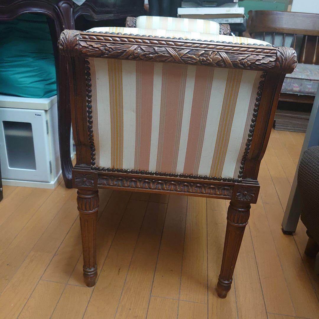 長椅子 ロココ アンティーク 鋲 高級 頑丈 難 チェア 存在感