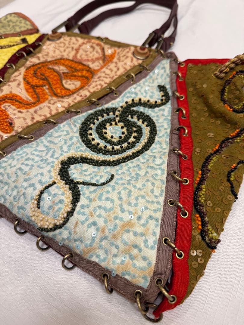 (ひぃさん専用2/13まで) 蛇刺繍ビーズ装飾トートバッグ