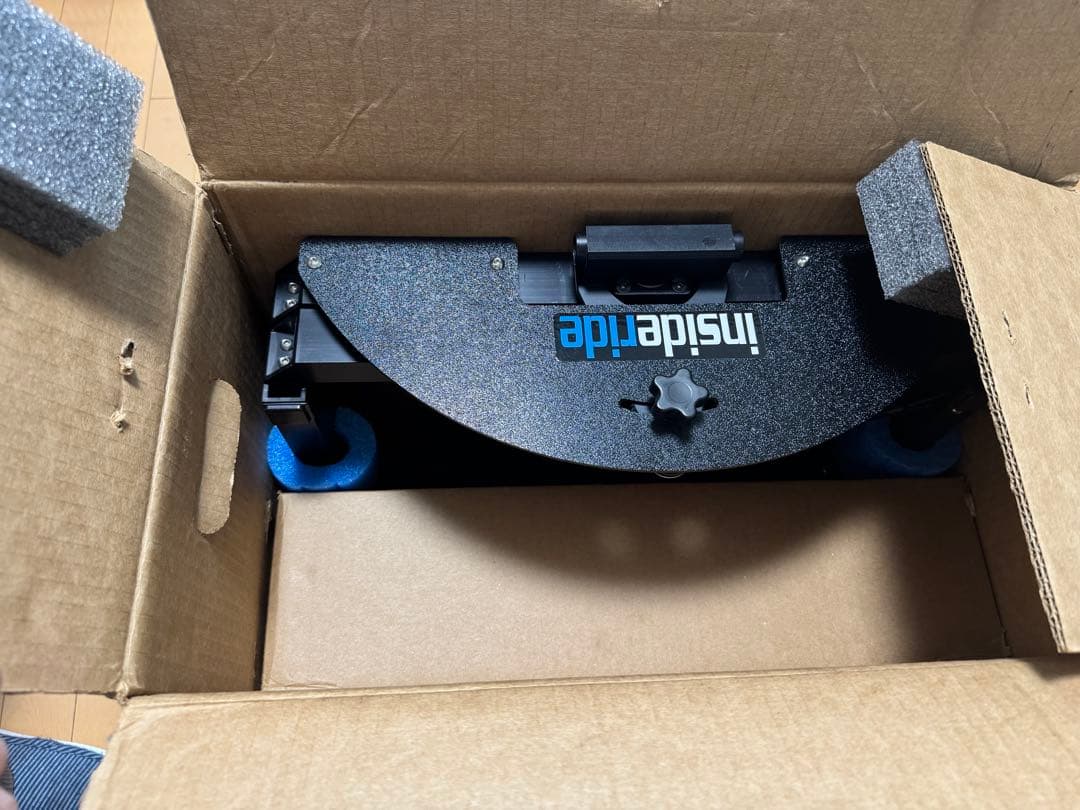 アクセサリー INSIDE RIDE E-flex Wahoo KICKR CORE