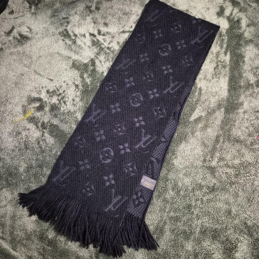 Louis Vuitton ブラック WOOLマフラー　使用回数20回程度
