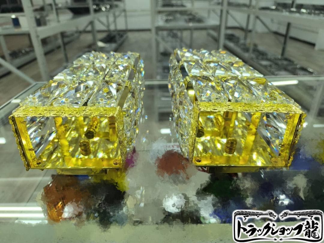 今週セール品 壁掛けシャンデリア２個セット金メッキ デコトラ車内照明C0608S