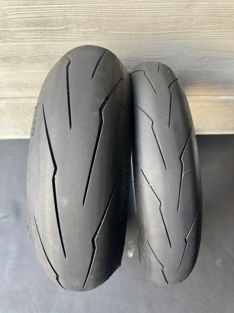 パーツ super corsa 120/70-ZR17 180/55-ZR17