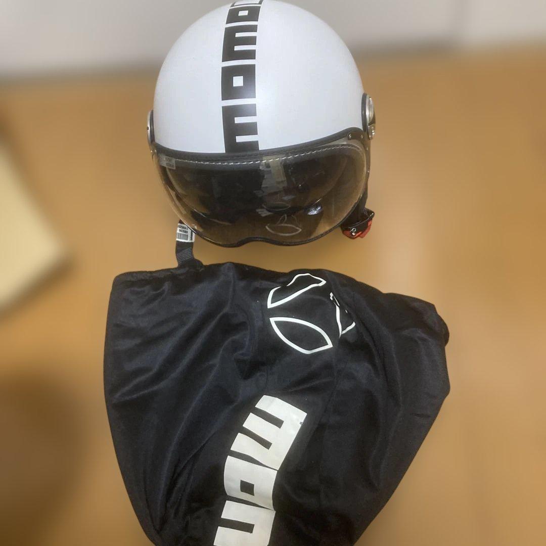 モモデザイン ジェットヘルメット