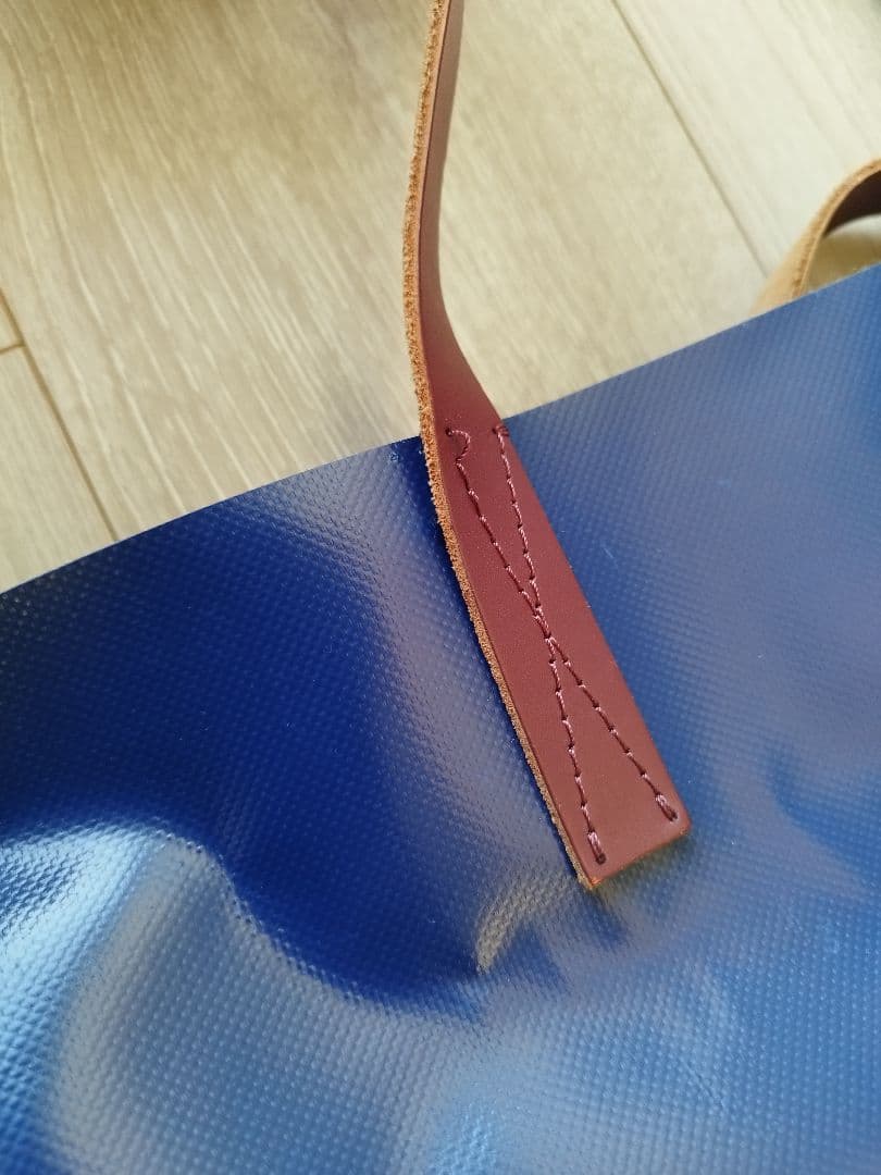 MARNI 黒青 PVCトートバッグ　マルニ