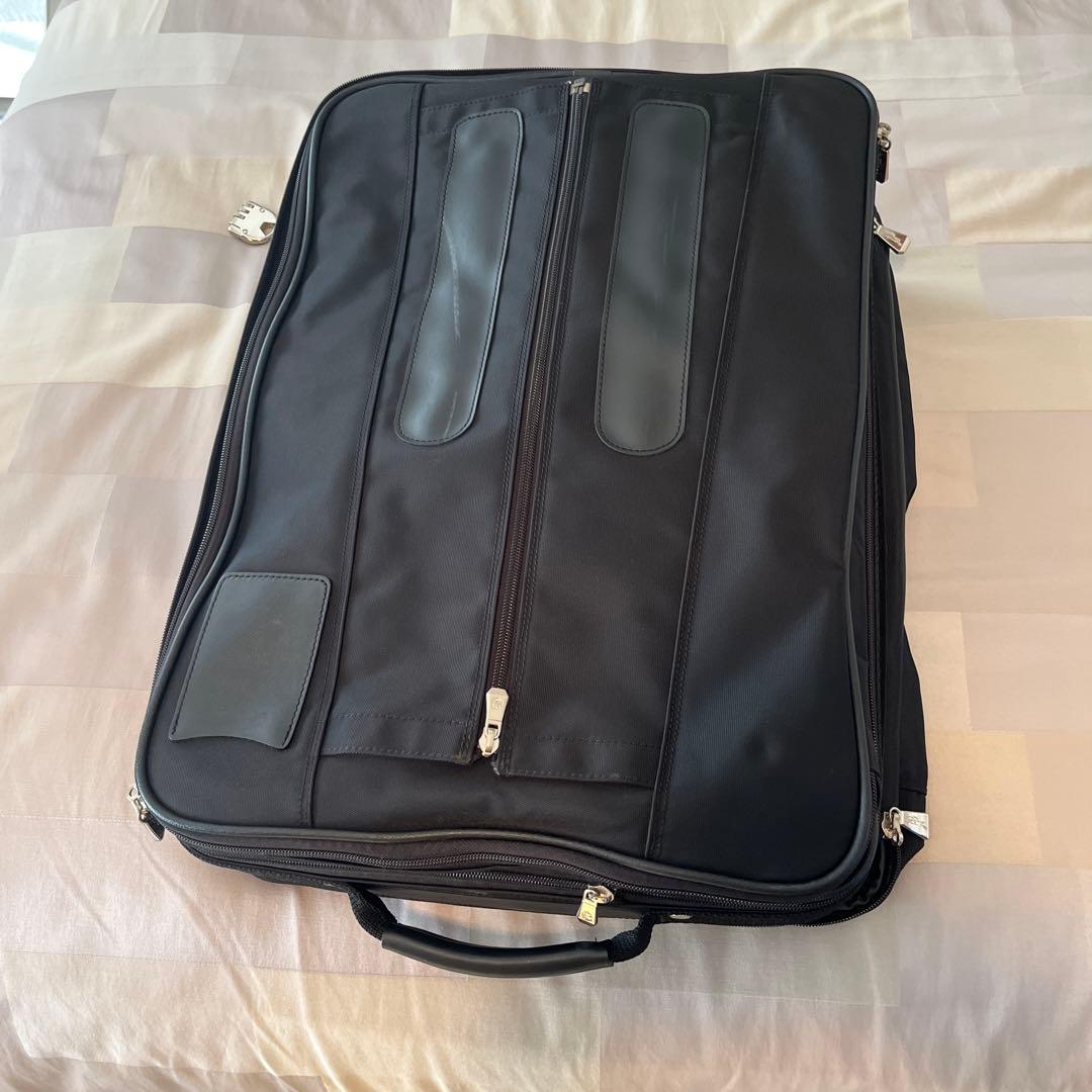 LONGCHAMP ロンシャン　キャリーケース　機内持ち込みサイズ　ブラック