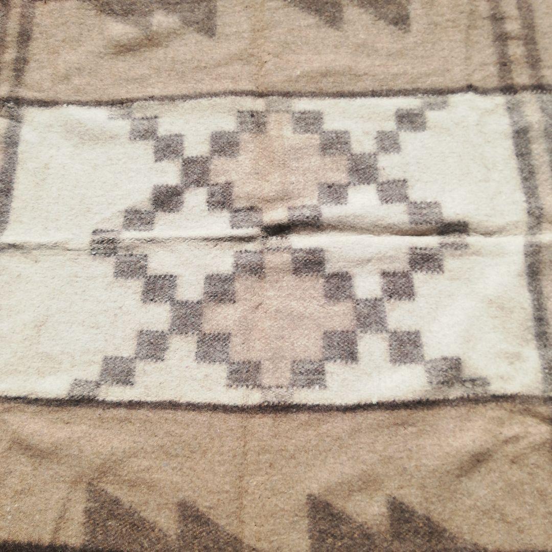 ヤクの毛　カーペット　ネパール