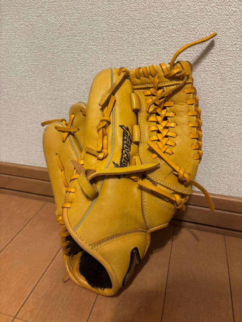 Mizuno FIELD GLUSTER イエローグローブ