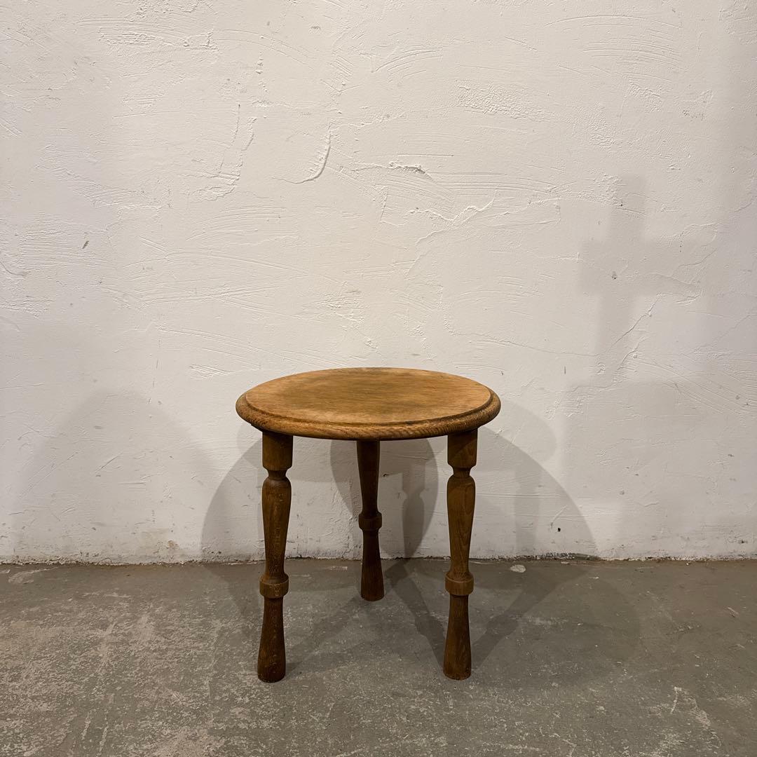 ヴィンテージ　木製サイドテーブル　　ラウンド　花台