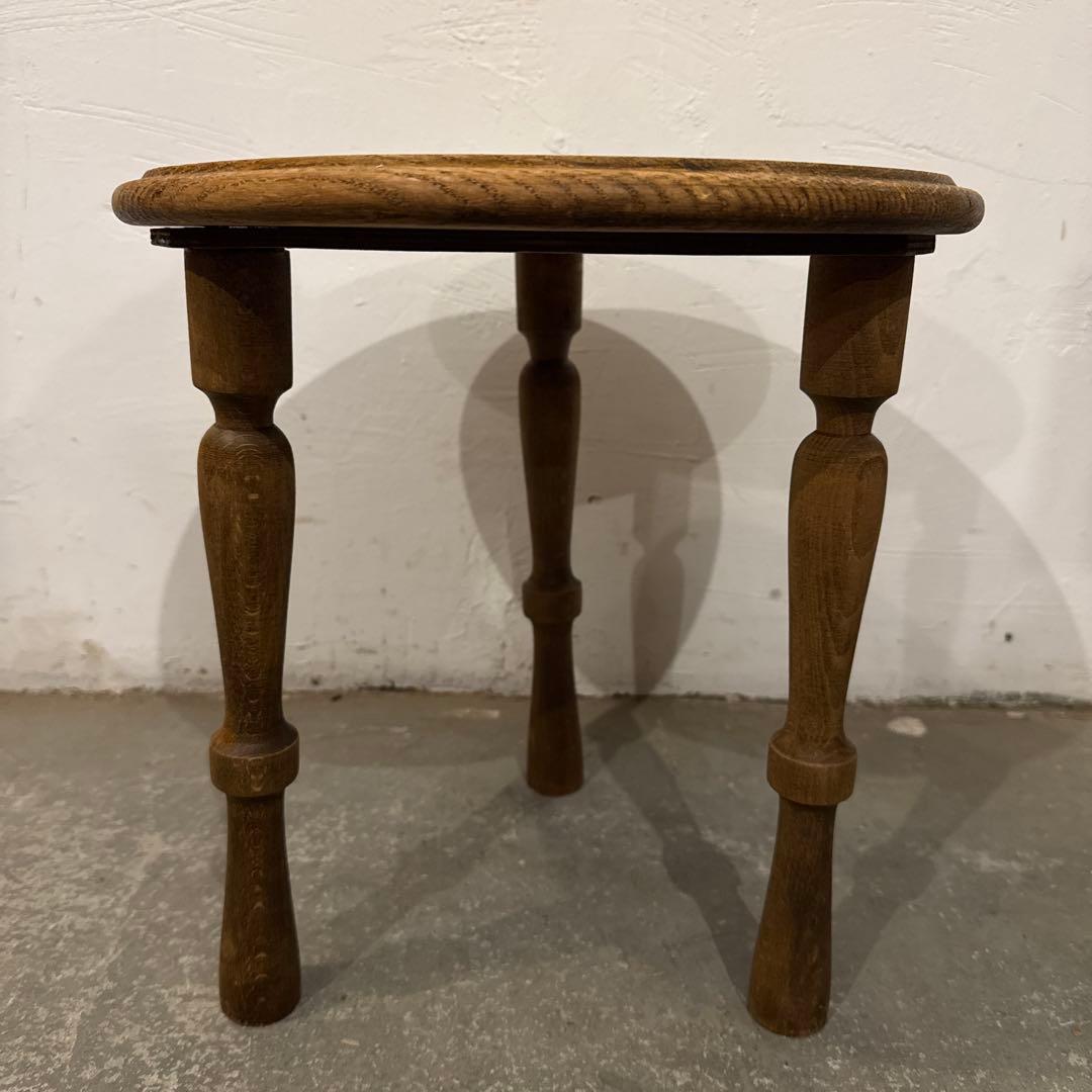 ヴィンテージ　木製サイドテーブル　　ラウンド　花台