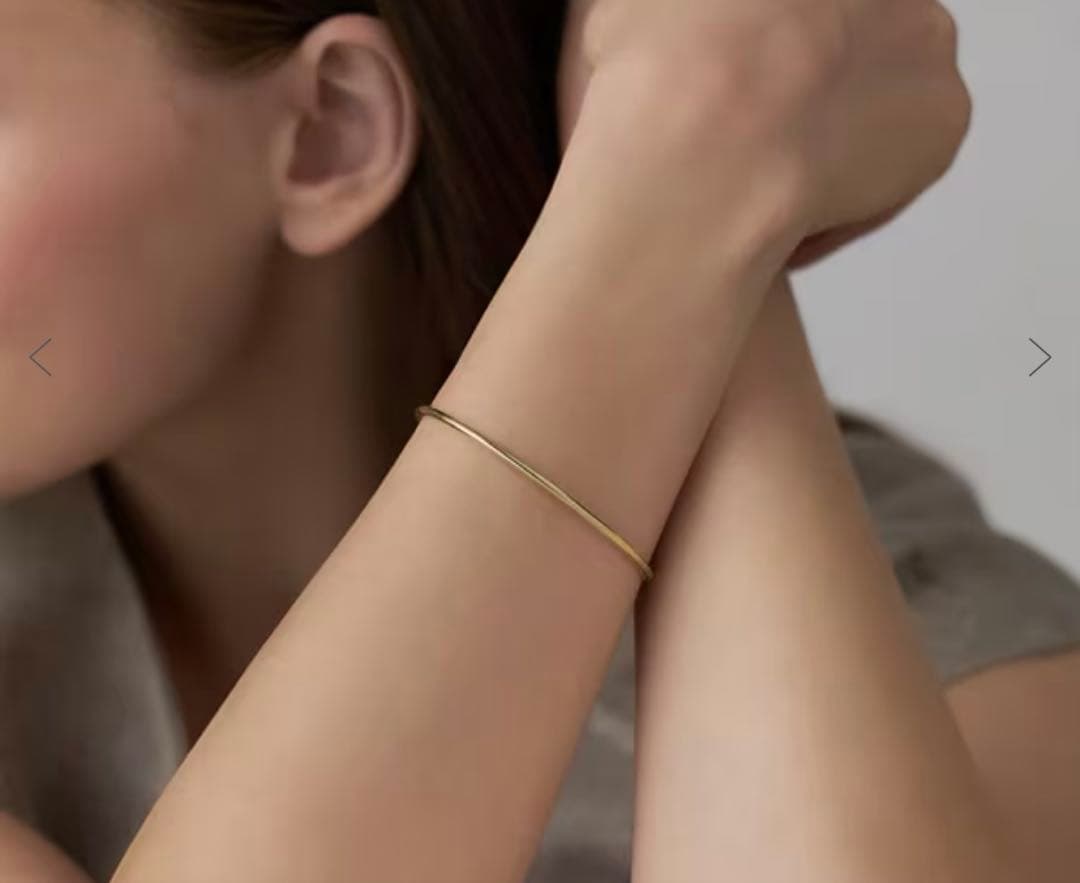 4℃ K10イエローゴールド バングル