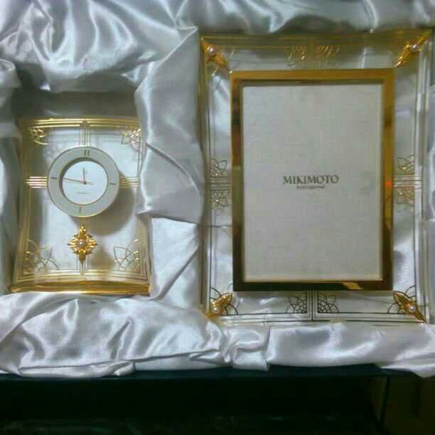 置時計と写真立てです！