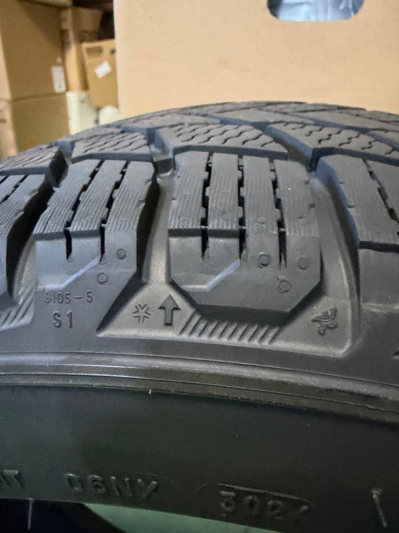 225/45-18スタッドレス4本 ミシュランX-ICE  24年製造