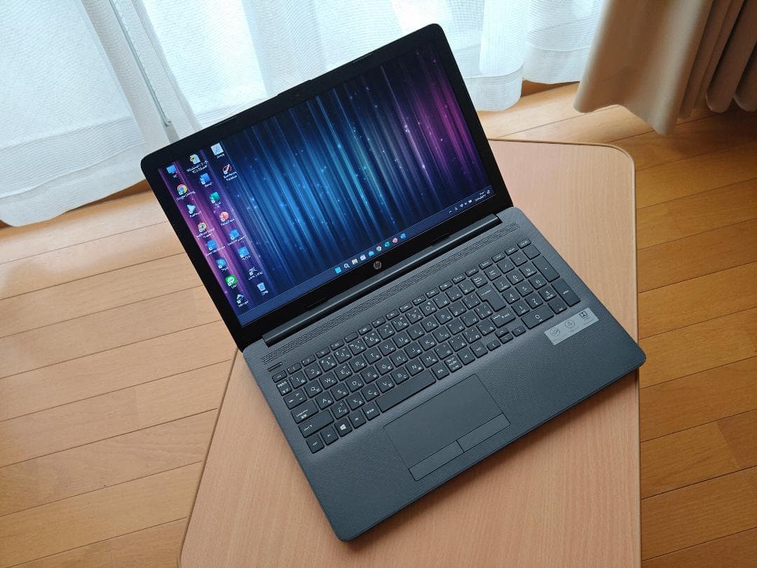 HPスリムな ノートパソコン