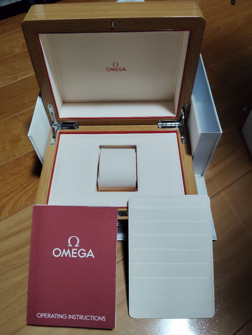 OMEGA 時計収納ボックス ほぼ未使用