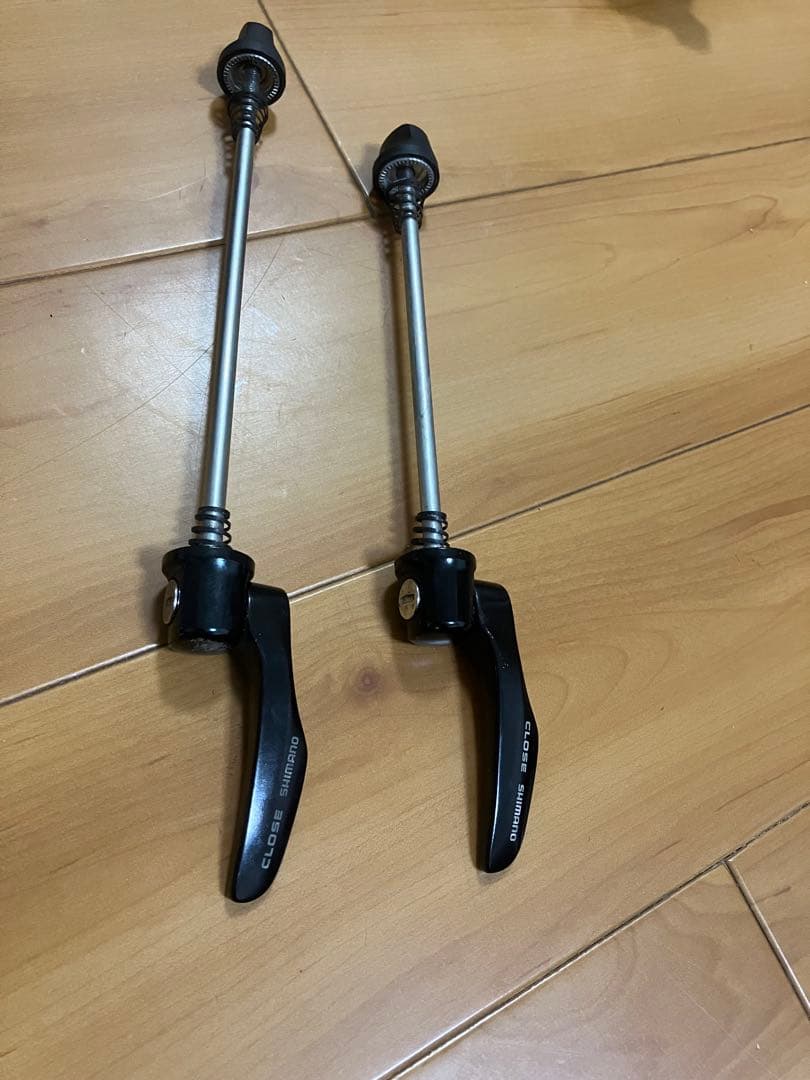 【最終値下げ】シマノ R7000系105 11速リムブレーキ用ハブ 32H