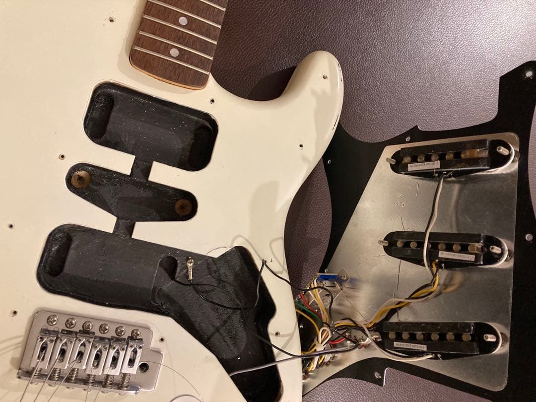 【マルチレイヤー】SQUIER Affinity Stratocaster