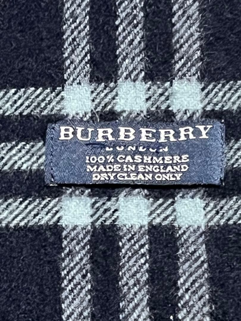 《美品》Burberryバーバリー　カシミヤ100%マフラー