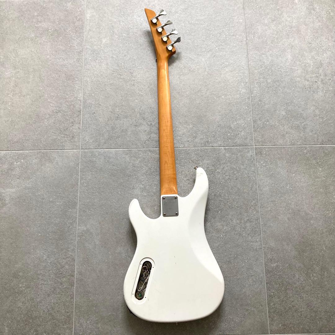 Fernandes Limited Edition ホワイト 4弦エレキベース