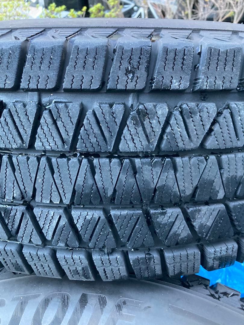 22年製 ブリザックDM-V3 265/70R17 社外アルミホイールセット