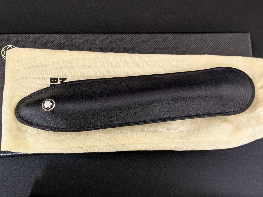 モンブラン　ペンスリーブ マイスターシュテュックレザー