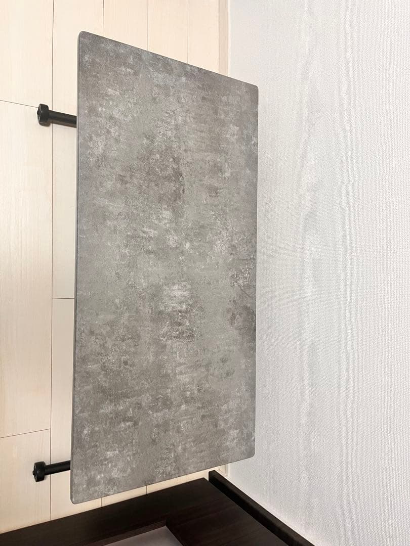 グレーの長方形センターテーブル