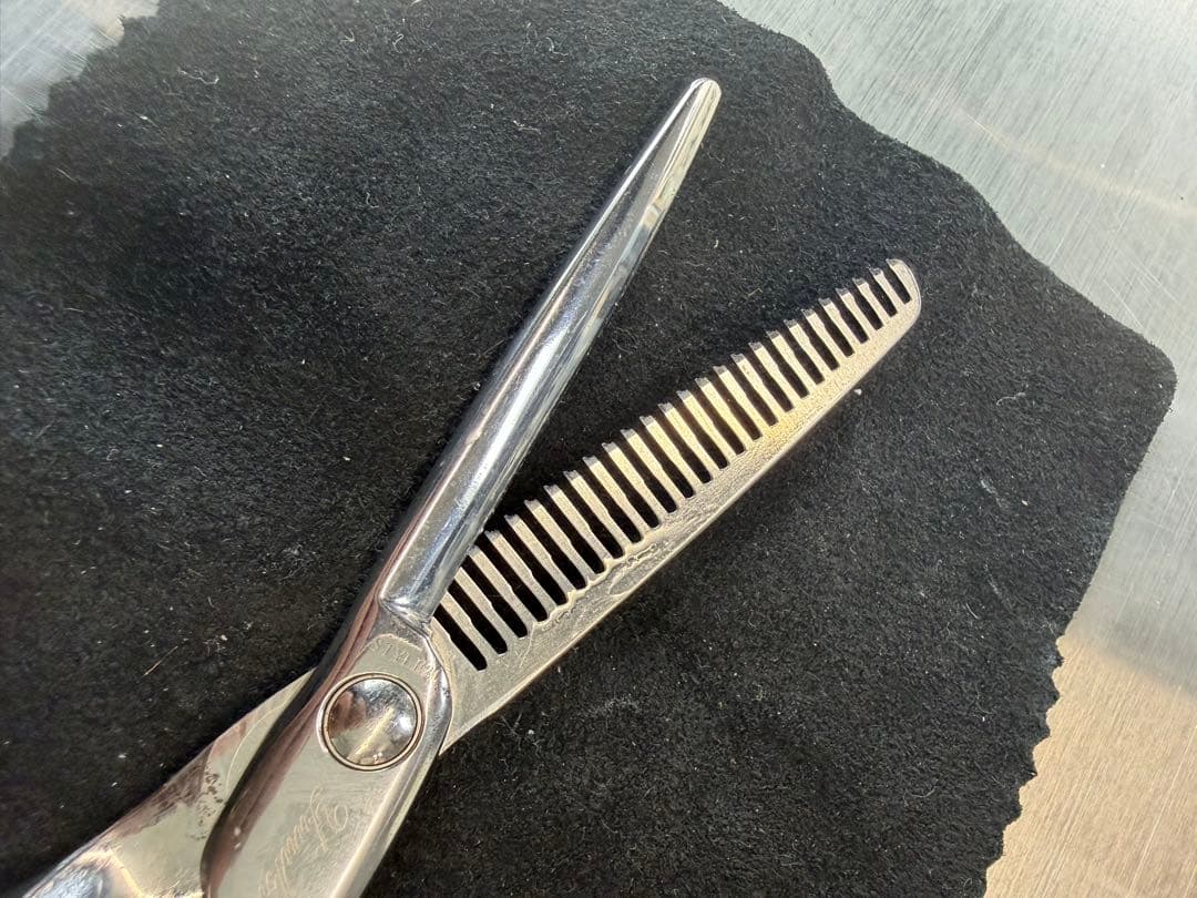 即発送可　トラックスシザーセニングシザーstyle26