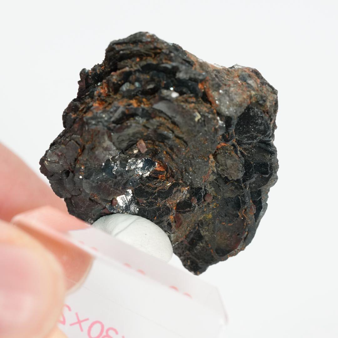 【希少産地】【黒薔薇】スイス カヴラディ産ヘマタイトローズ 29×29×12mm