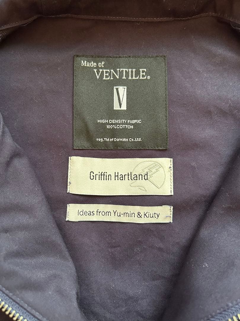 グリフィンハートランド　ロイヤルネイビーパーカー