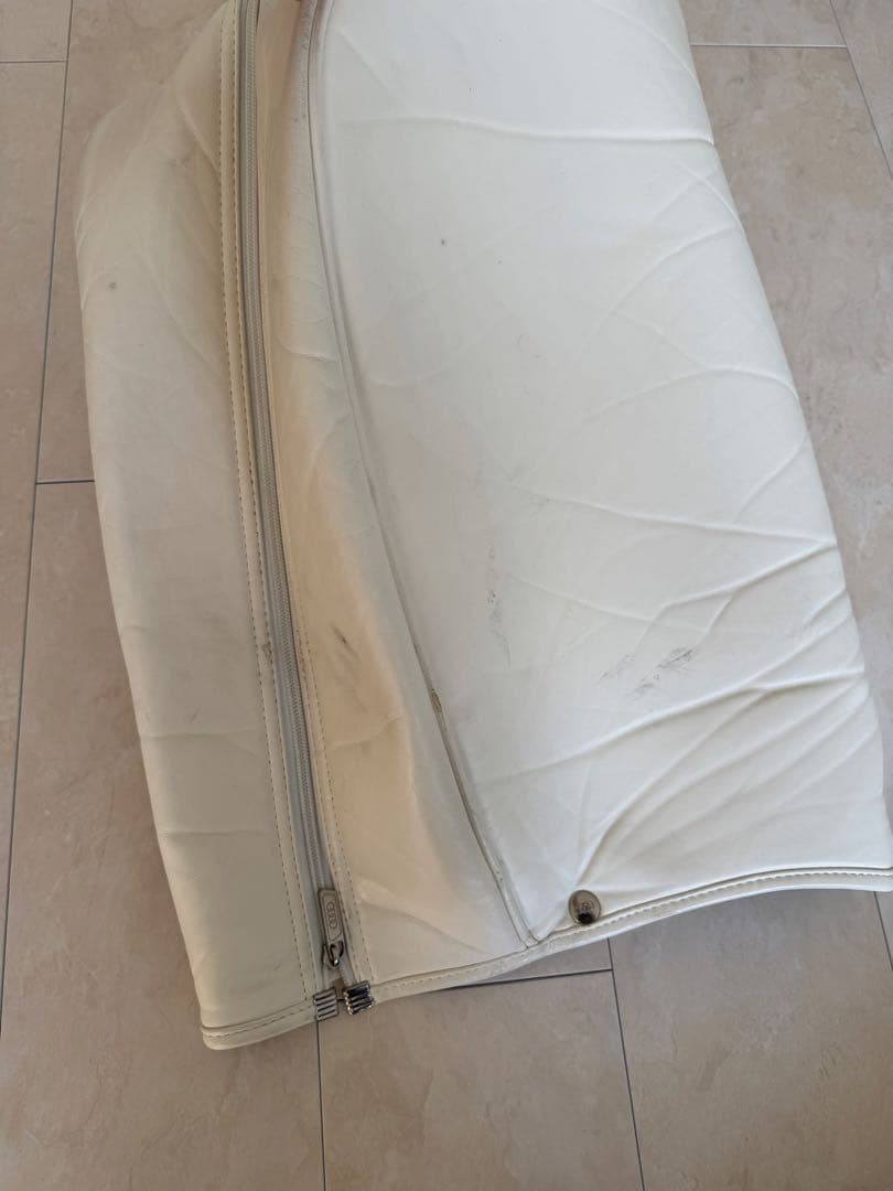 Audi ゴルフ　キャディバッグ ホワイト