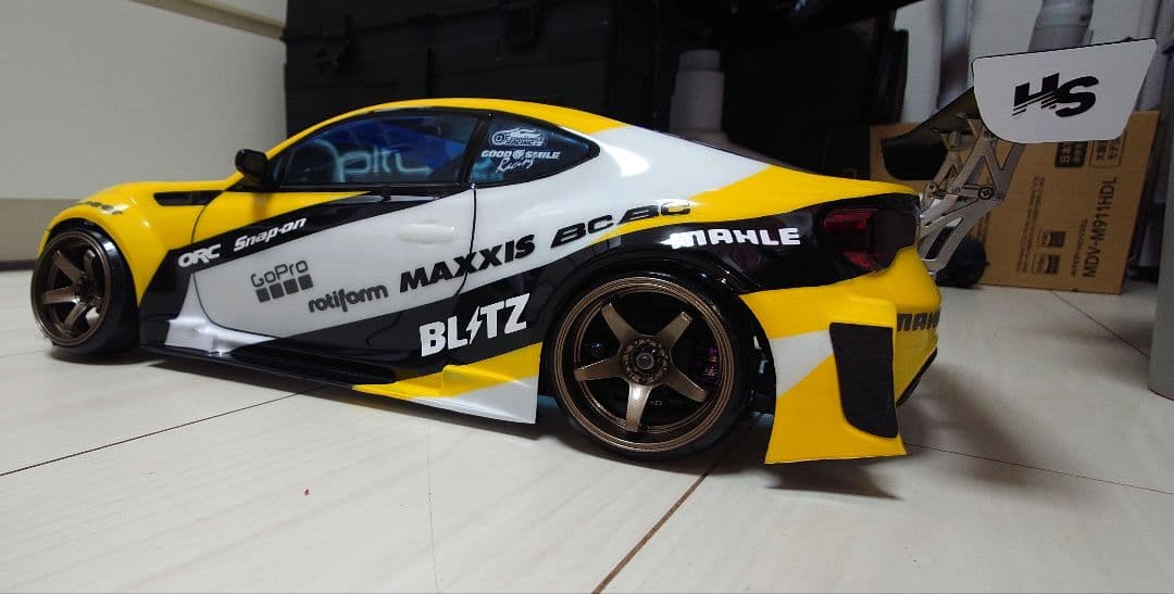 トヨタ86 ヨコモ　ボディ