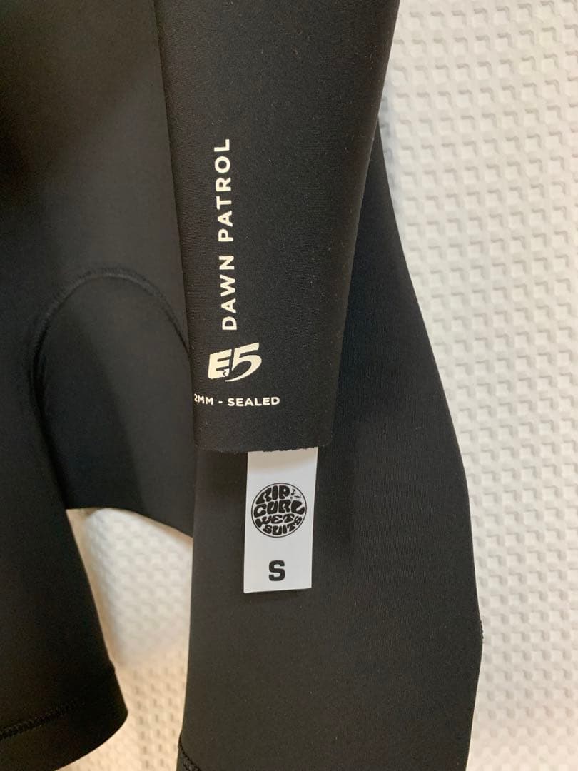 リップカール　ウエットスーツ　ロングスリーブスプリング　Sサイズ