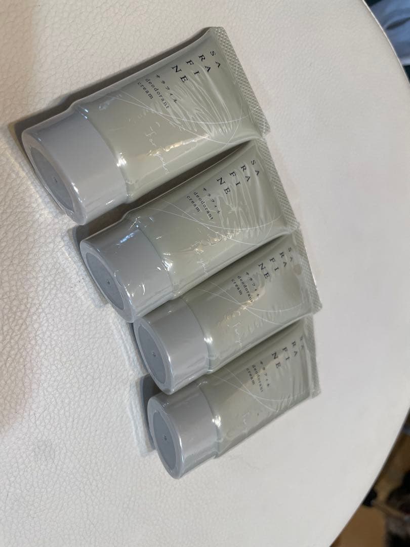 サラフィネ　デオドラントクリーム 4本セット